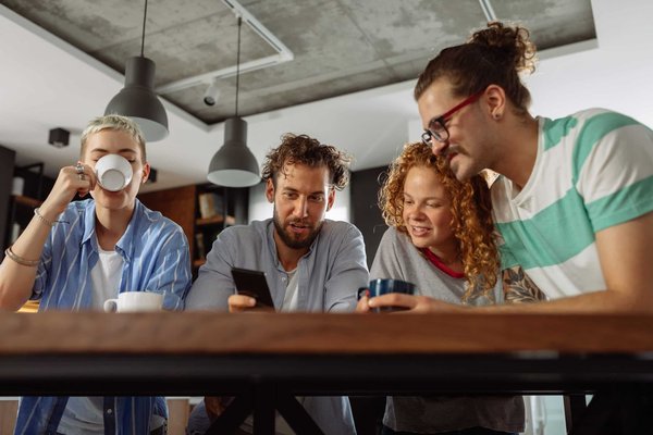 L'histoire captivante du Château Pichon Baron : Quand l'art de la viticulture rencontre la passion des générations